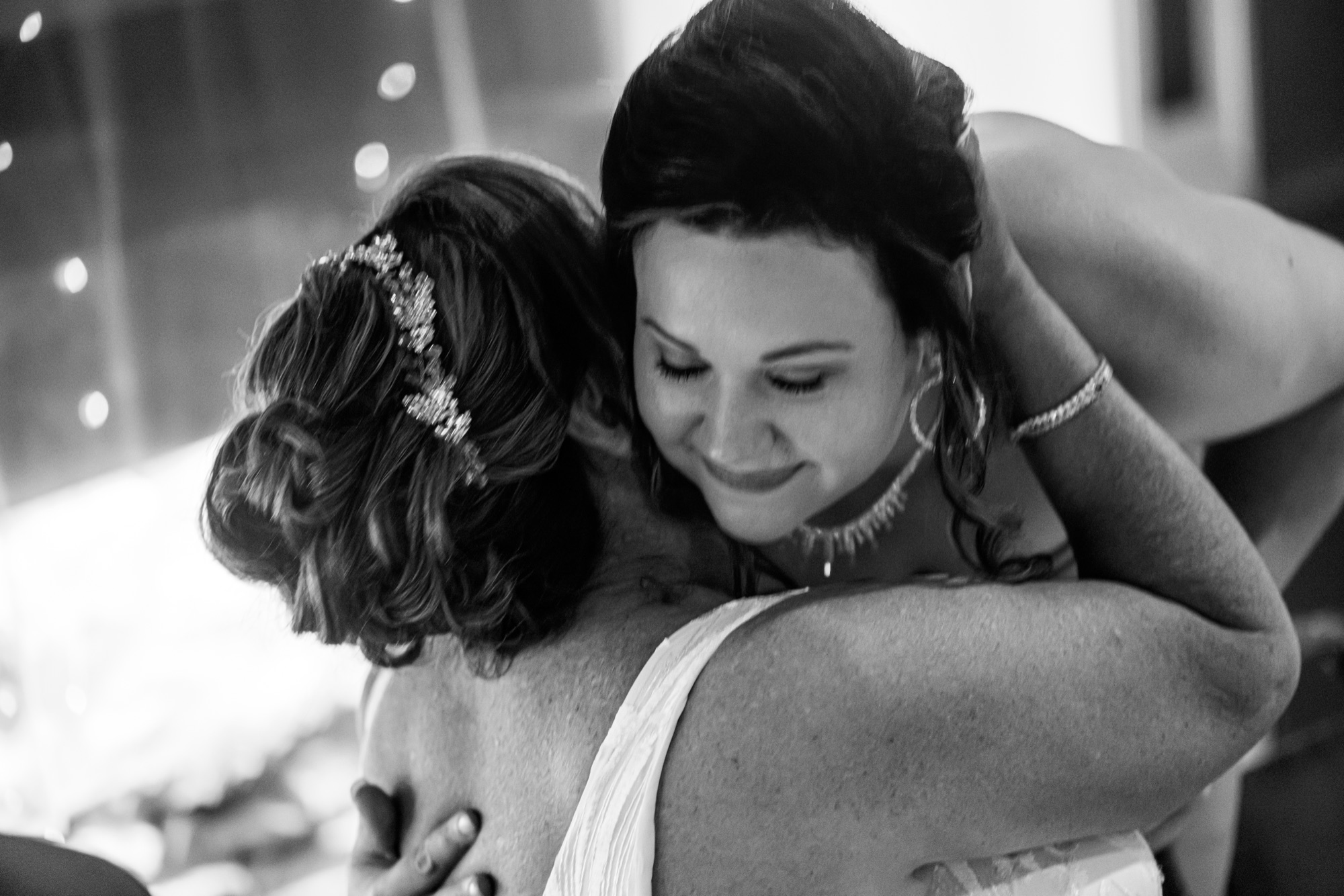 Embrace after the ceremony